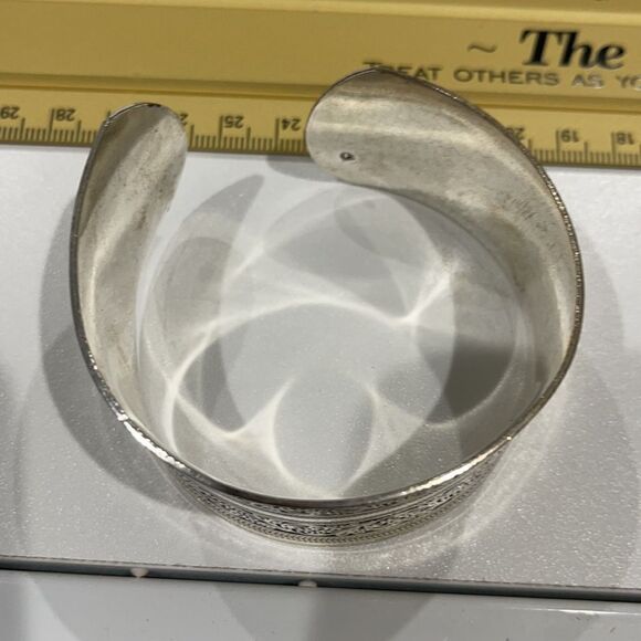BEAUTIFUL SILVER Scroll Imprinted Cuff! - Picture 2 of 5
